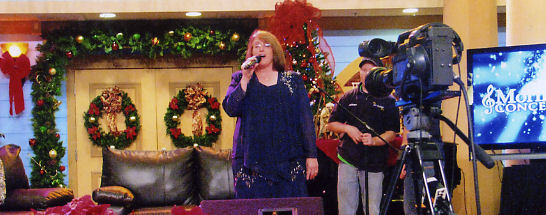 Photo from Jim Bakker's Morningside show in Blue Eye, Missouri